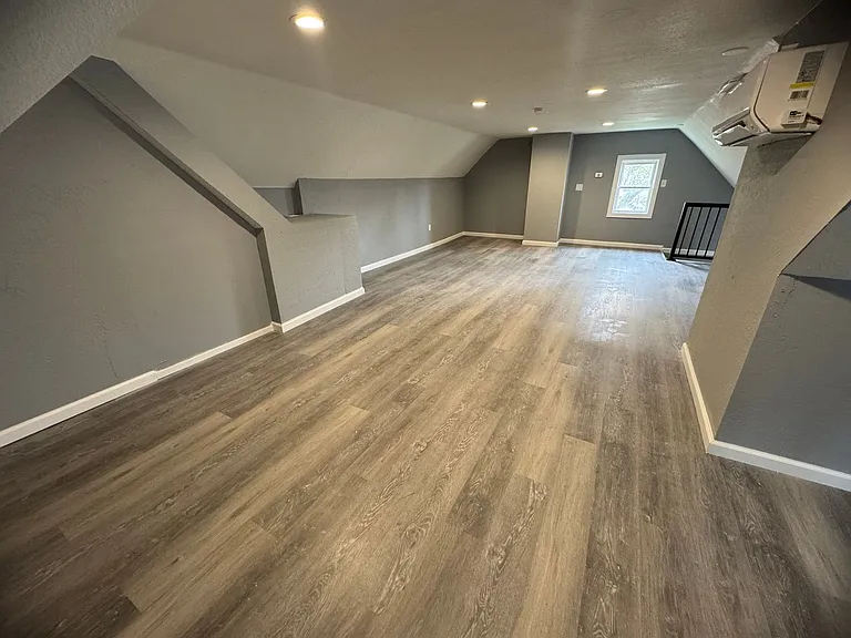 1315 Brown St — Photo 10