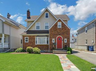486 Sussex Rd, Wood Ridge, NJ 07075