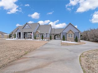 1732 N Mountain Grove Rd, Alma, AR 72921