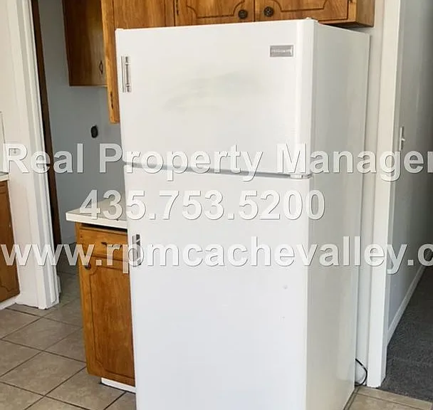 420 1/2 N 200 W #1-4 — Photo 10