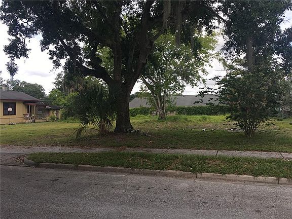 3rd image of 304 Holly Ave