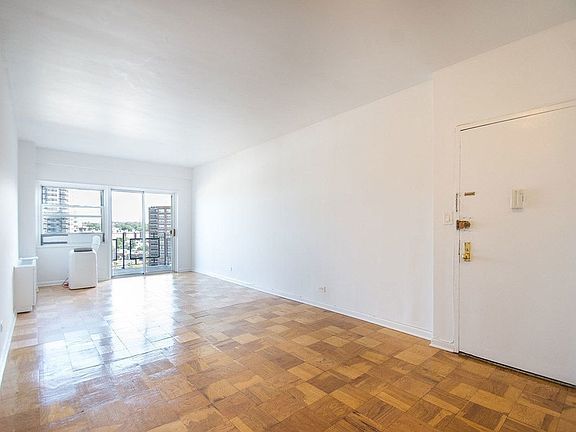 2nd image of 7235 112th St APT 10G