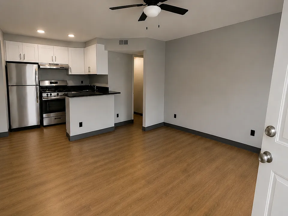 501 E Kachina Ave #1