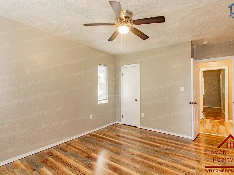 1303 NW Taylor Ave — Photo 13
