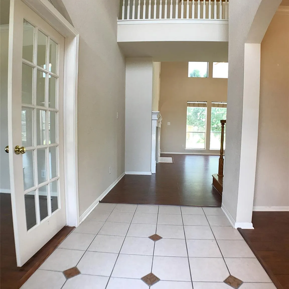 4 bed, 2.5 bath, 2914 sqft, $2,850 — Photo 2