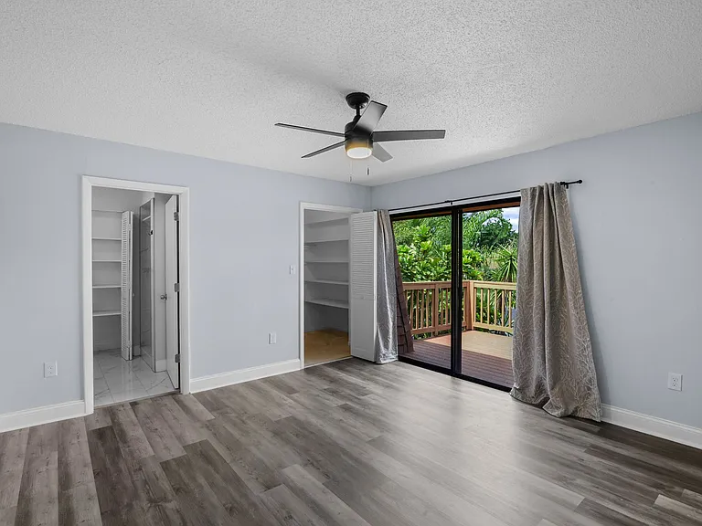 1828 S Park Ave — Photo 10