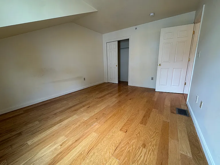 34 Raymond St #2A — Photo 7