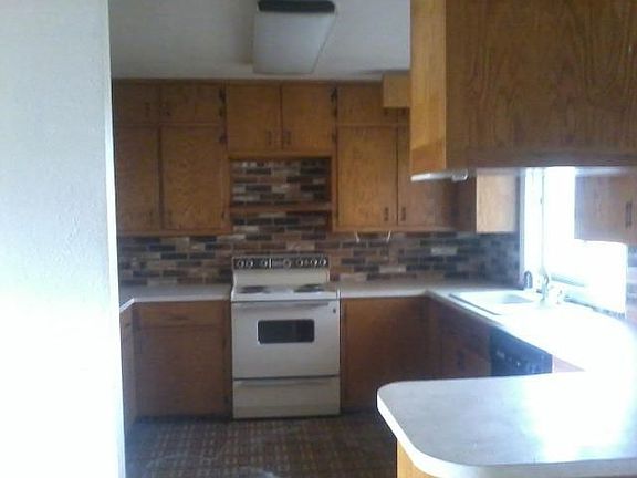 2nd image of 340 French St