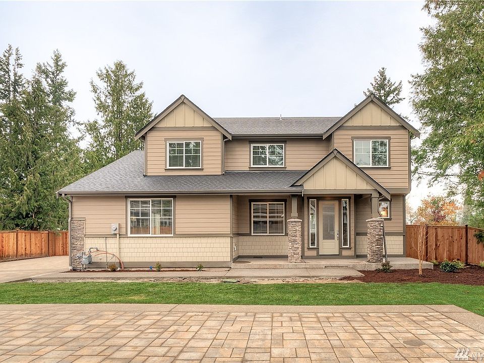 Rainier Vista home site 3 is complete and ready for move in!