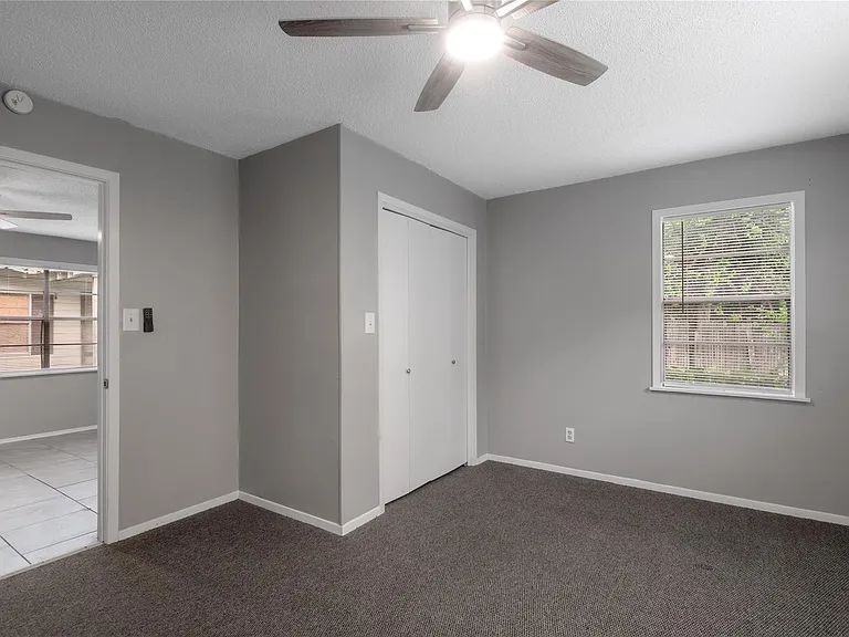 700 Gray St #2 — Photo 11