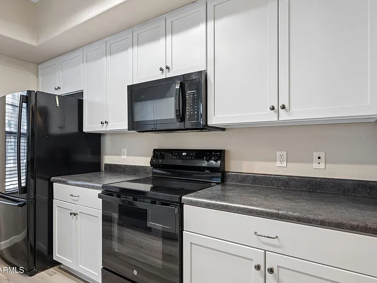 2402 E 5th St #1427 — Photo 12