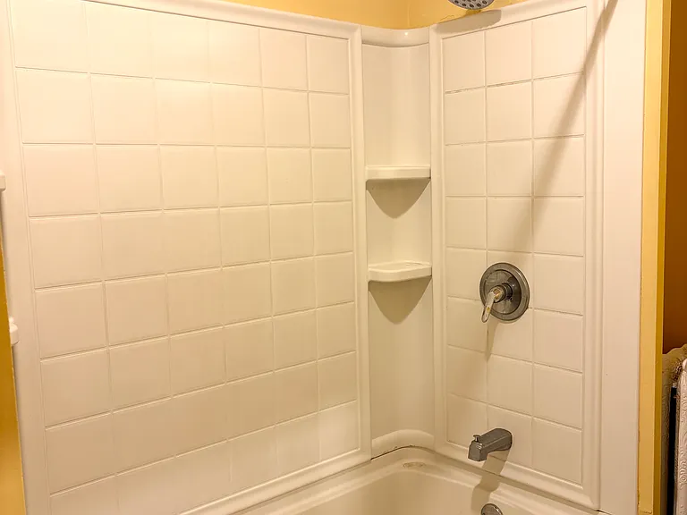2 Morris Ave #203 — Photo 9