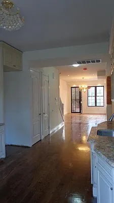 Sold by R New York | media 14