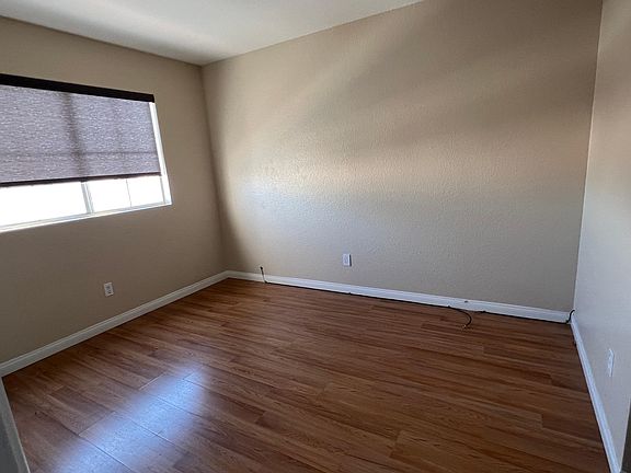 5th image of 1713 Sierra Hills Way