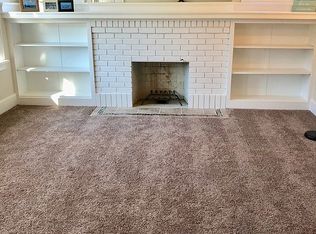 4045 Beaver Ave, Des Moines, IA 50310