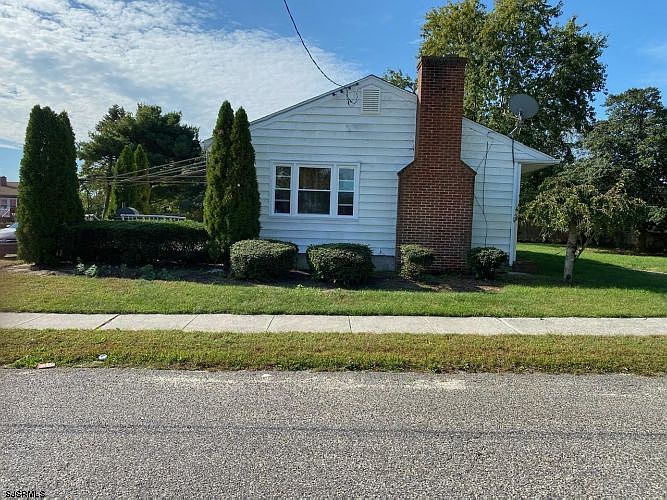 1st image of 21 E Windsor Ave