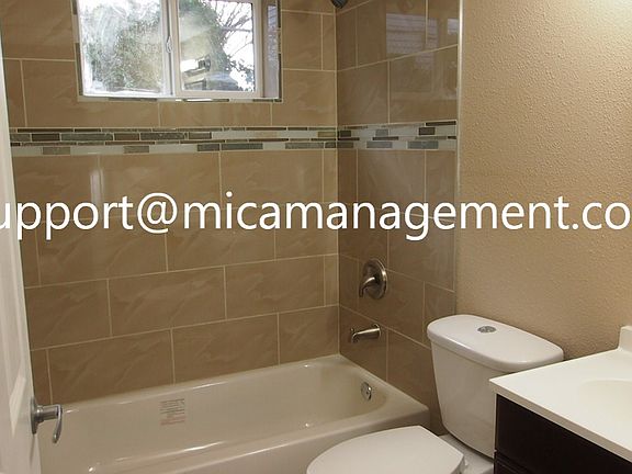 3rd image of 5302 S Pine St #B