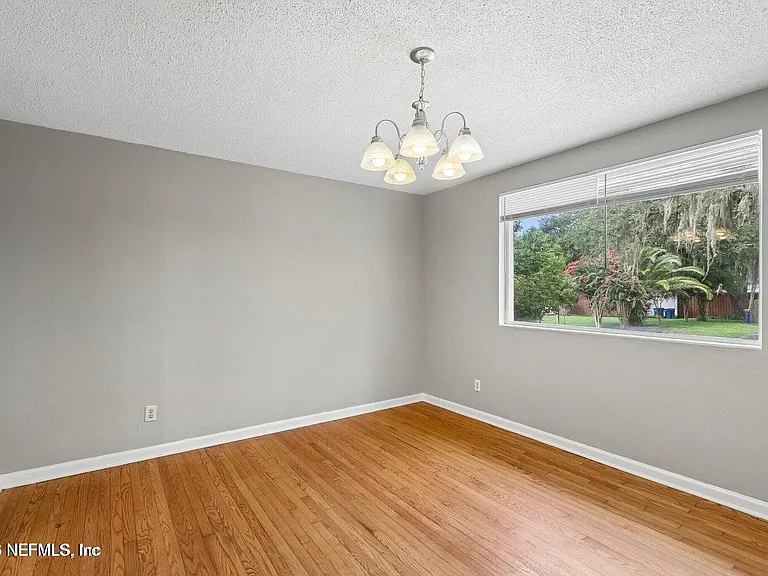 356 Tidewater Cir W — Photo 6