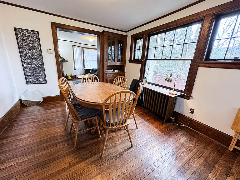 118 Wait Ave — Photo 8