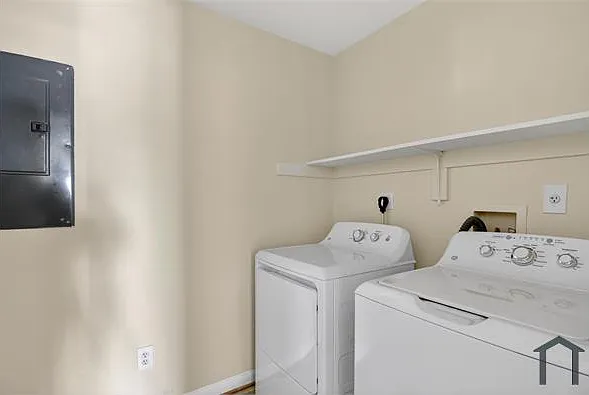 929 E Baltimore St #202 — Photo 4