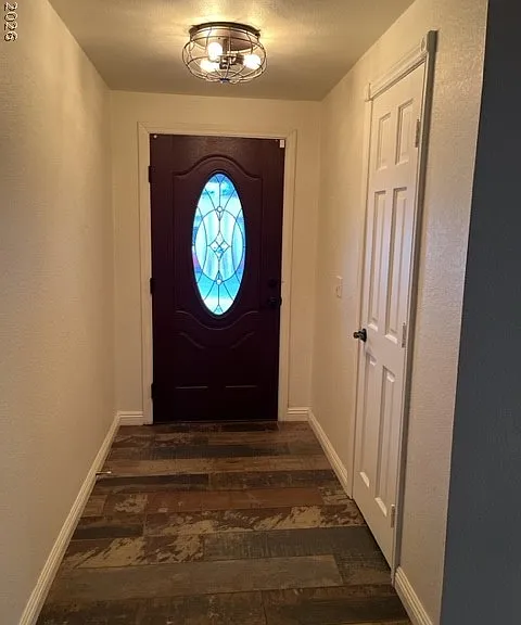 648 Paloma Dr — Photo 3
