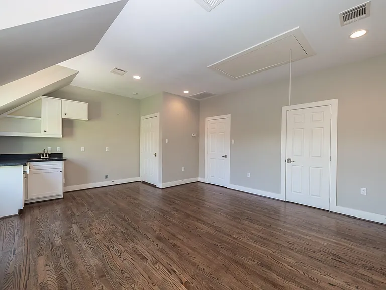 734B Allston St — Photo 22