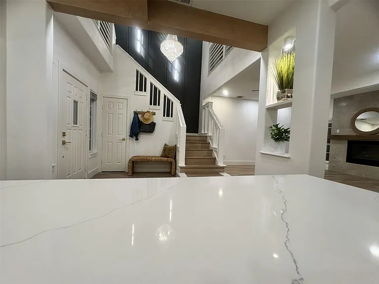 516 S Post Oak Ln #9 — Photo 18