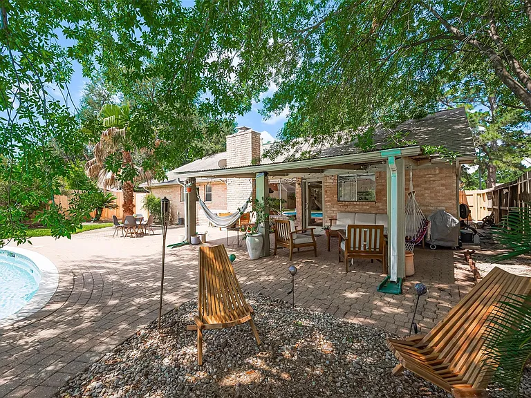 8018 Zimmermann Dr — Photo 43