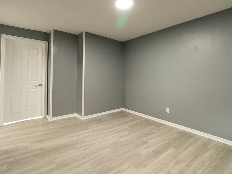 916 Phineas St #2 — Photo 5