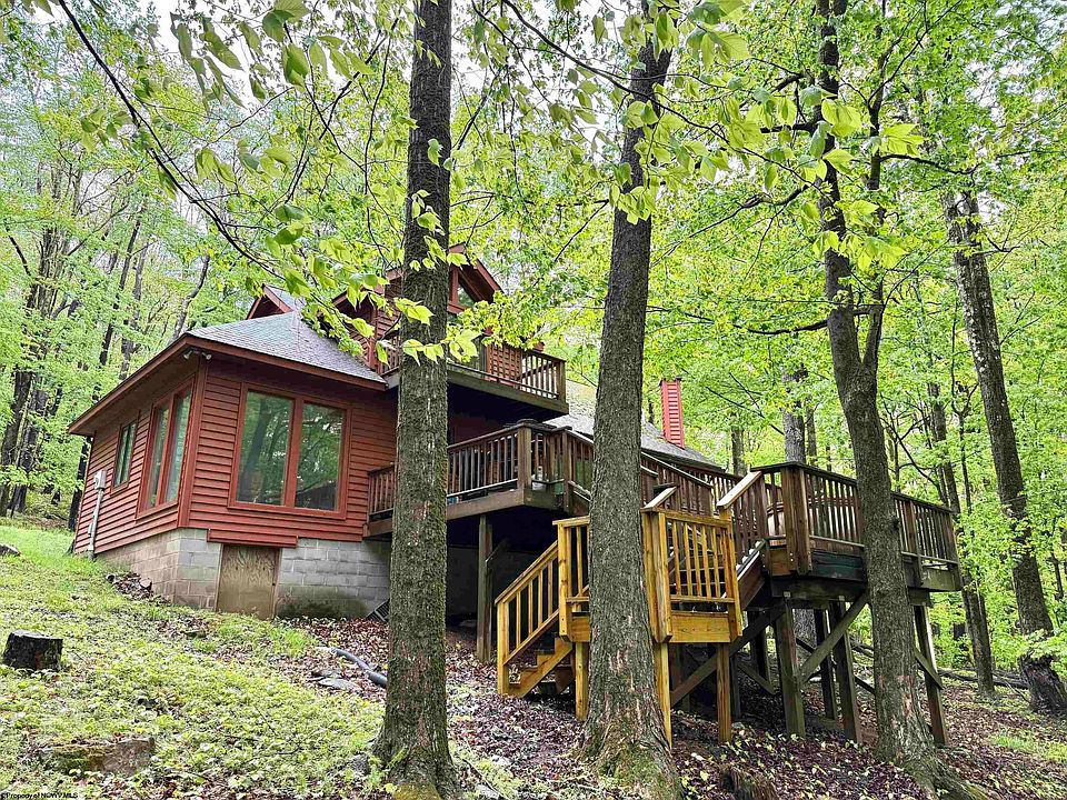1st image of 785 Ridge Rd