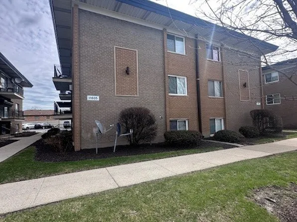 11635 S Pulaski Rd APT 1A, Alsip, IL 60803