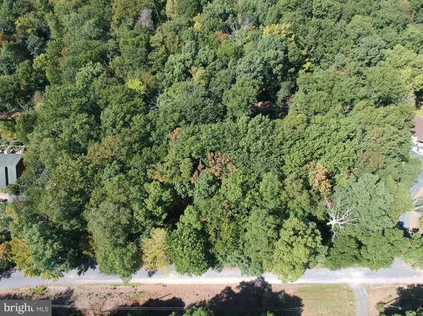 Gussin Way, Linden, VA 22642