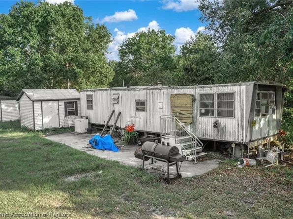 300 Pleasant Ln, Lorida, FL 33857