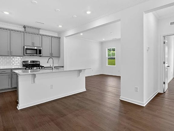 3rd image of 3105 Allamore Dr