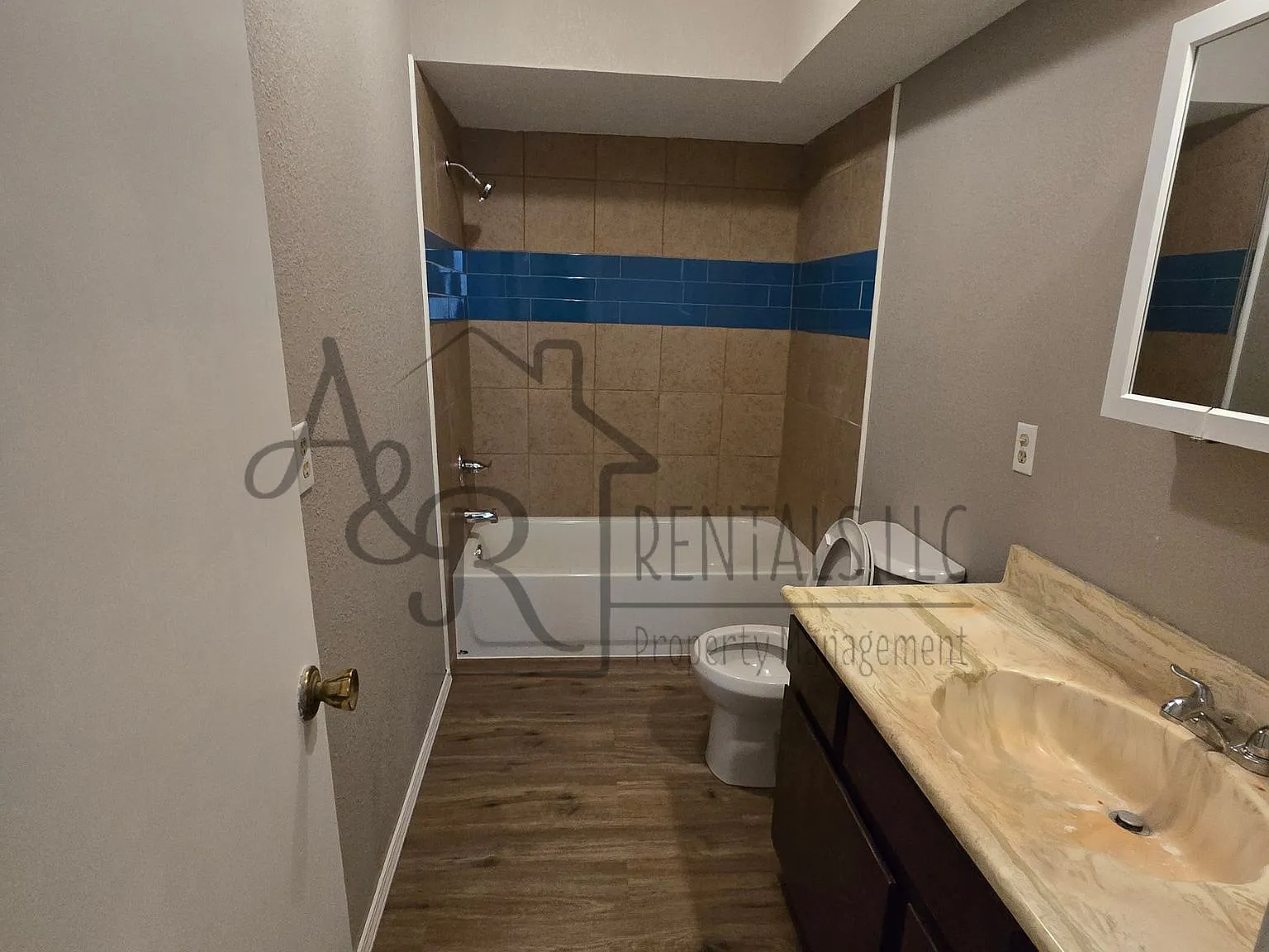 406 E Jefferson - Unit 1 — Photo 3