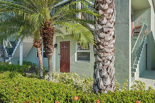 Riverwalk Apartments Photo 1