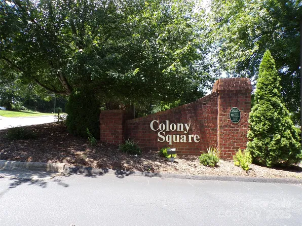 833 21st Ave NE #833, Hickory, NC 28601