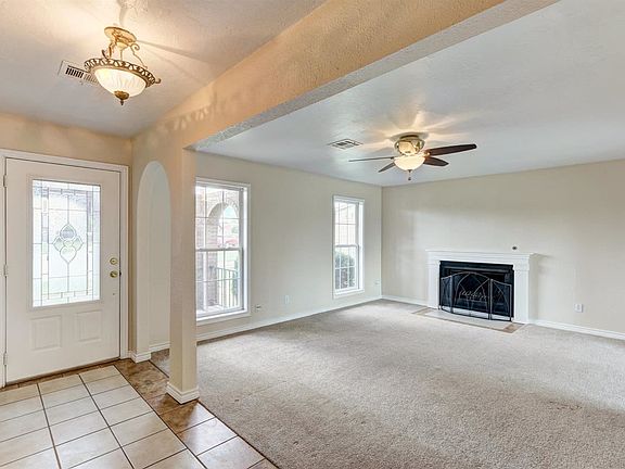 4th image of 6017 SW Park Ave