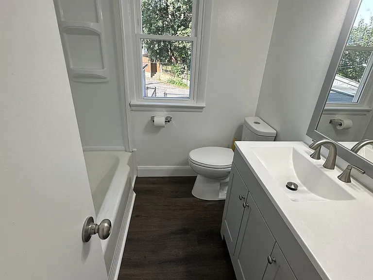 741 Rockland St #1 — Photo 8