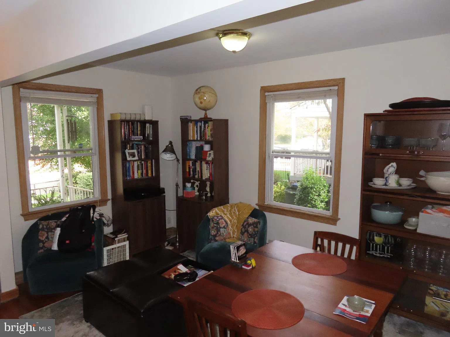3 bed, 2.0 bath, 1216 sqft, $3,300 — Photo 4