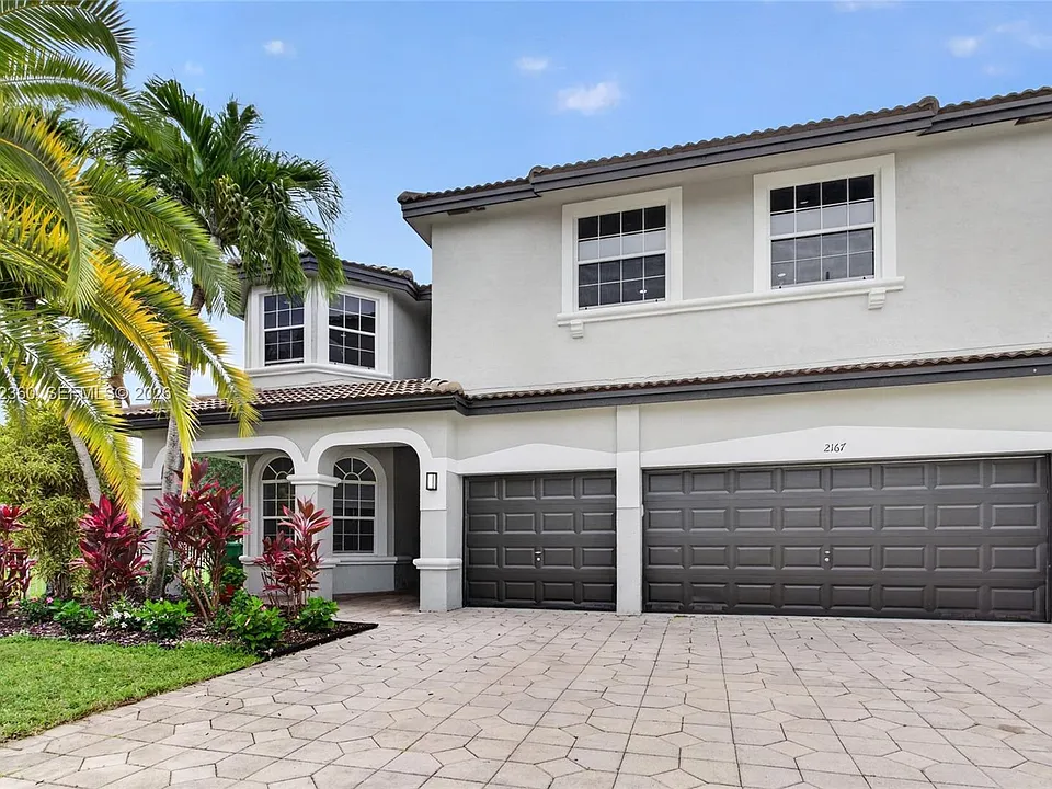 2167 SW 176th Ter