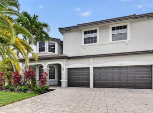 2167 SW 176th Ter, Hollywood, FL 33029