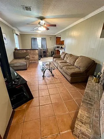 832 Dolphin Ct — Photo 2