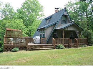 250 Ramp Hollow Rd, Meadows Of Dan, VA 24120
