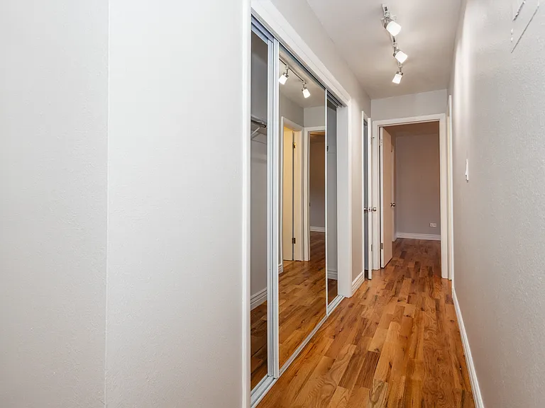 1536 Williams St — Photo 23