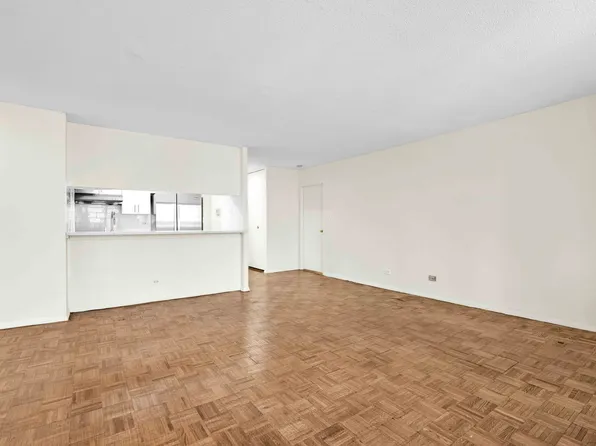 138-35 Elder Avenue image 5 of 27