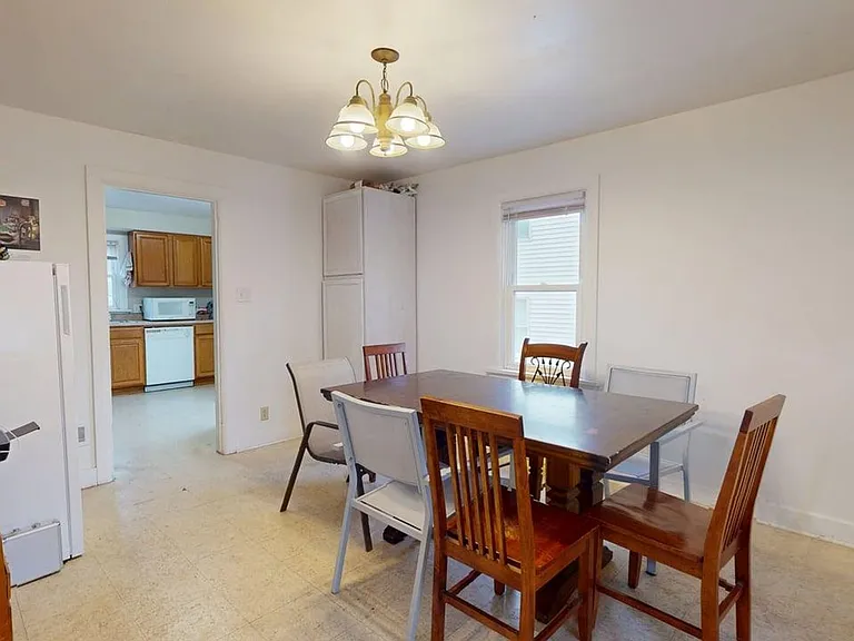 147 Campus Ave — Photo 5