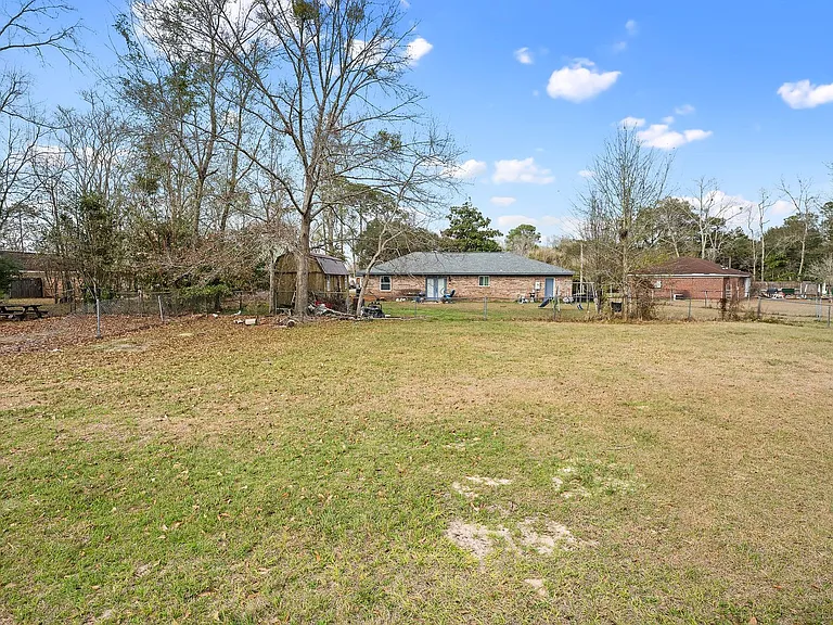 635 E Azalea Ave #A — Photo 19