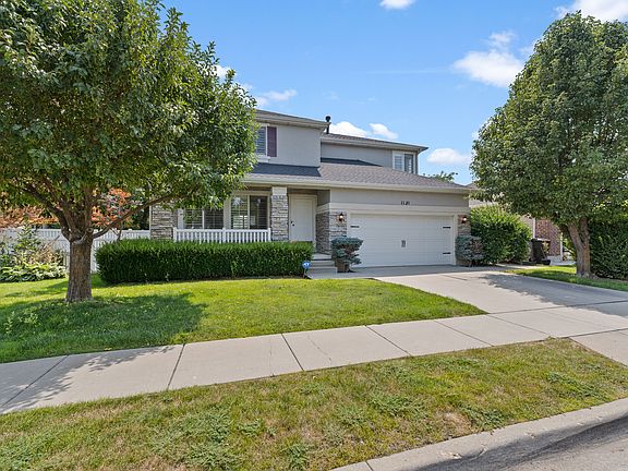 4th image of 1121 Oakridge Park Dr