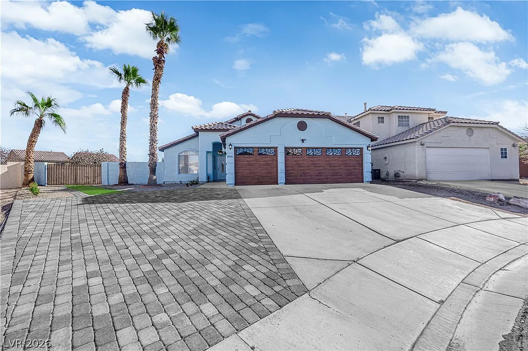 4 bed, 2.0 bath, 1669 sqft, $2,850 — Photo 1
